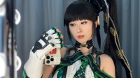 《剑星》官方COS幕后花絮:性感迷东说念干线条大方展现